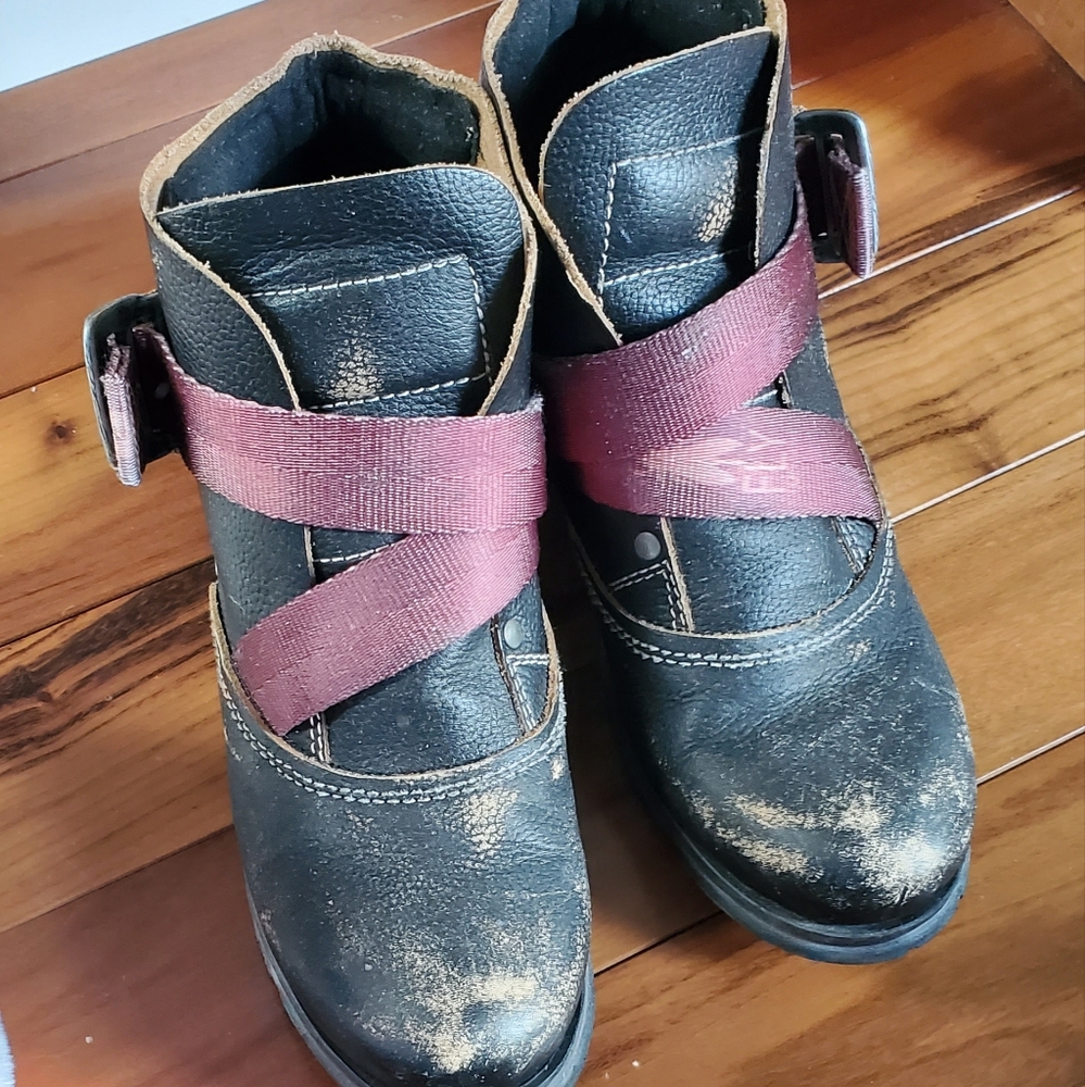 Fly London Saji Black Distressed Ankle Boots Size 37